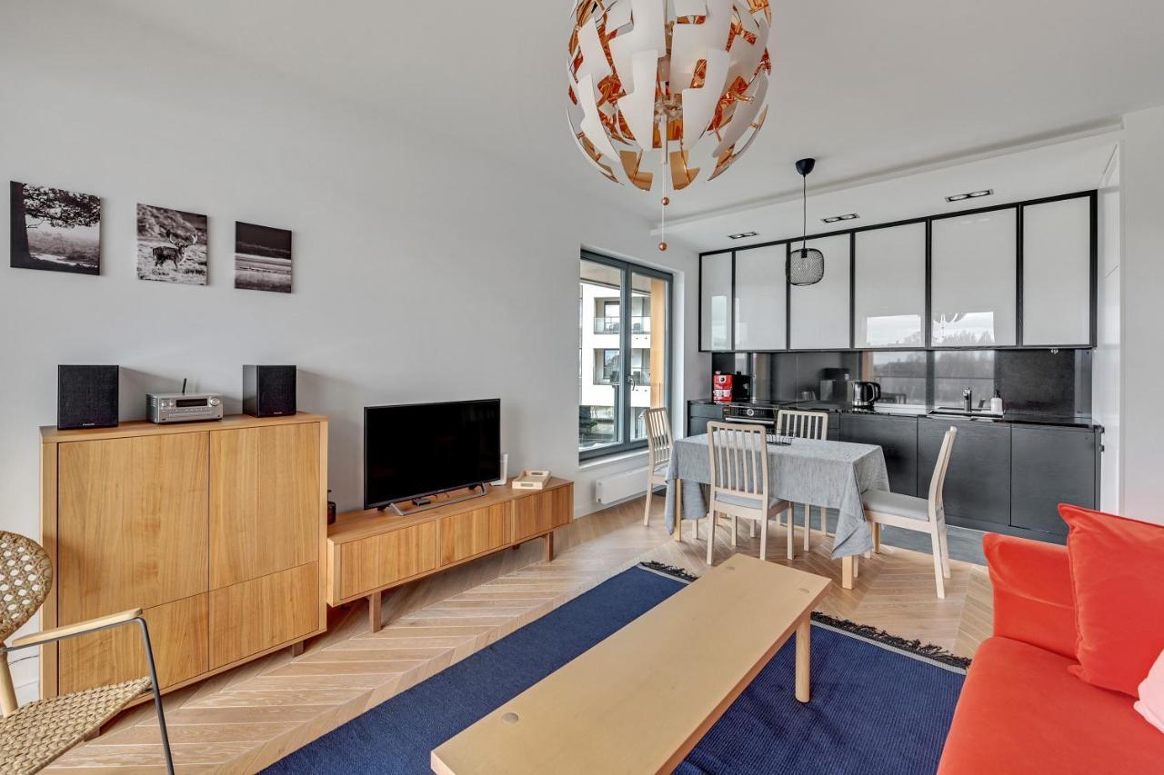 Riverside Apartments Apartment *